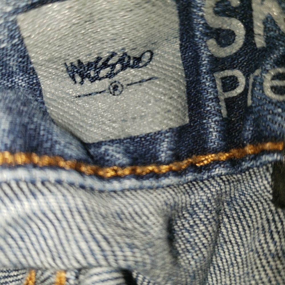 Jeans - Picture 4 of 4